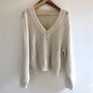 H&M White Pattern Knit Sweater - Size Small